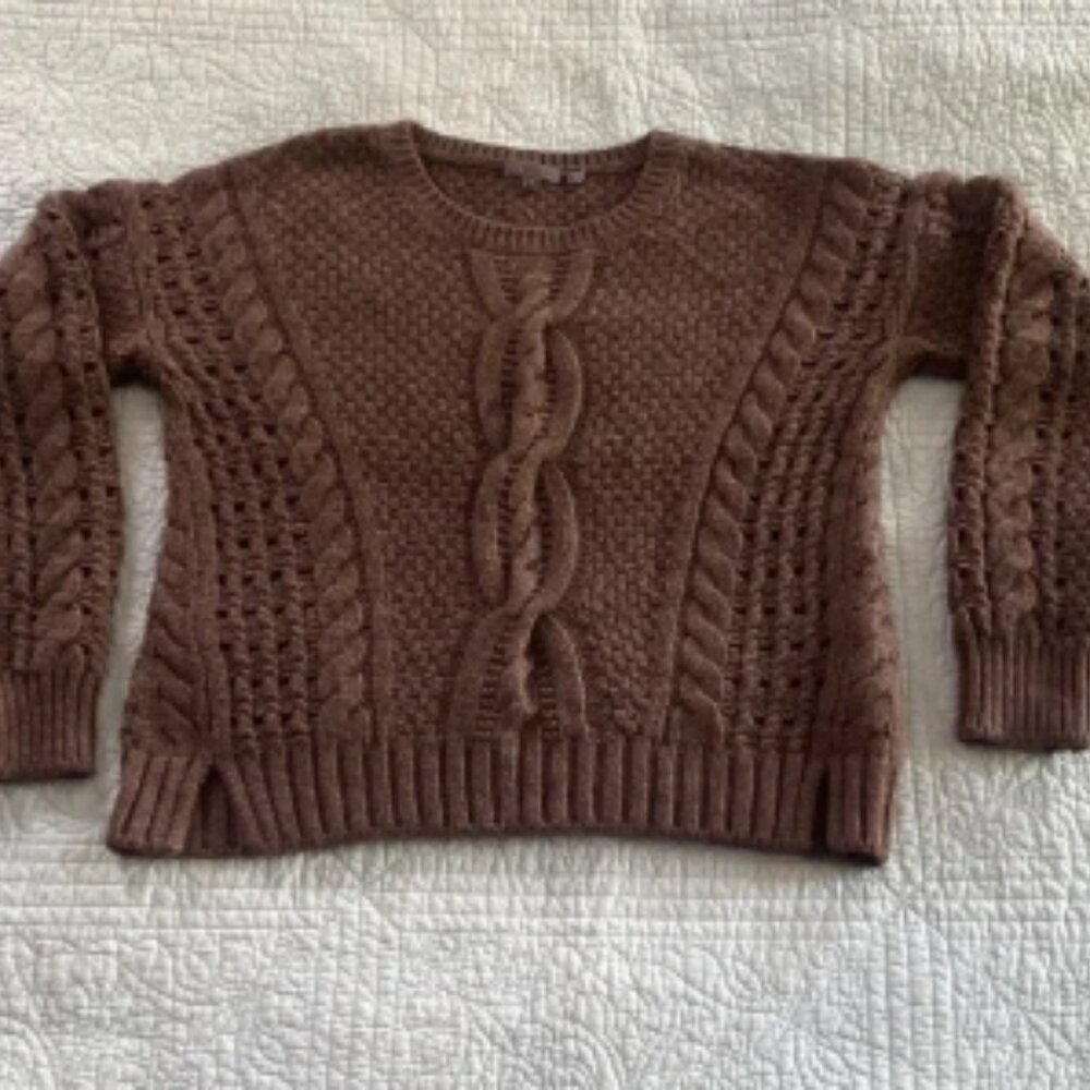 NWOT Warm Brown Crew Neck Cable Knit Sweater